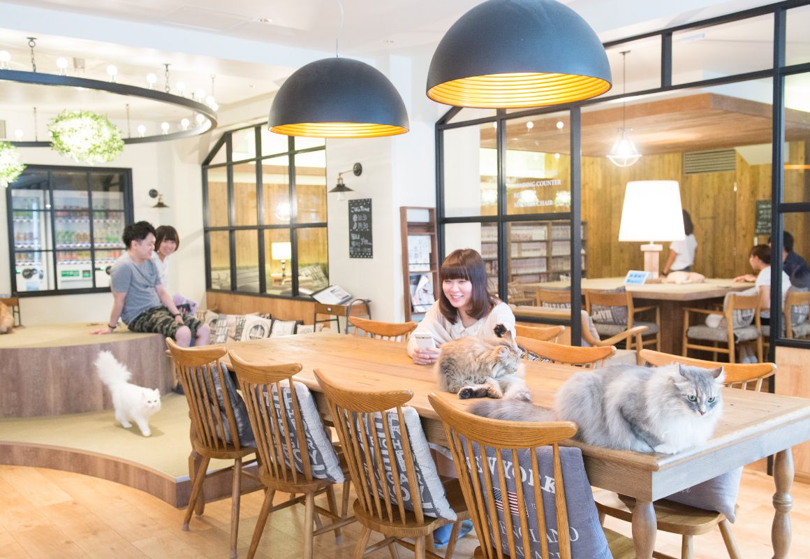 モカラウンジ池袋東口店